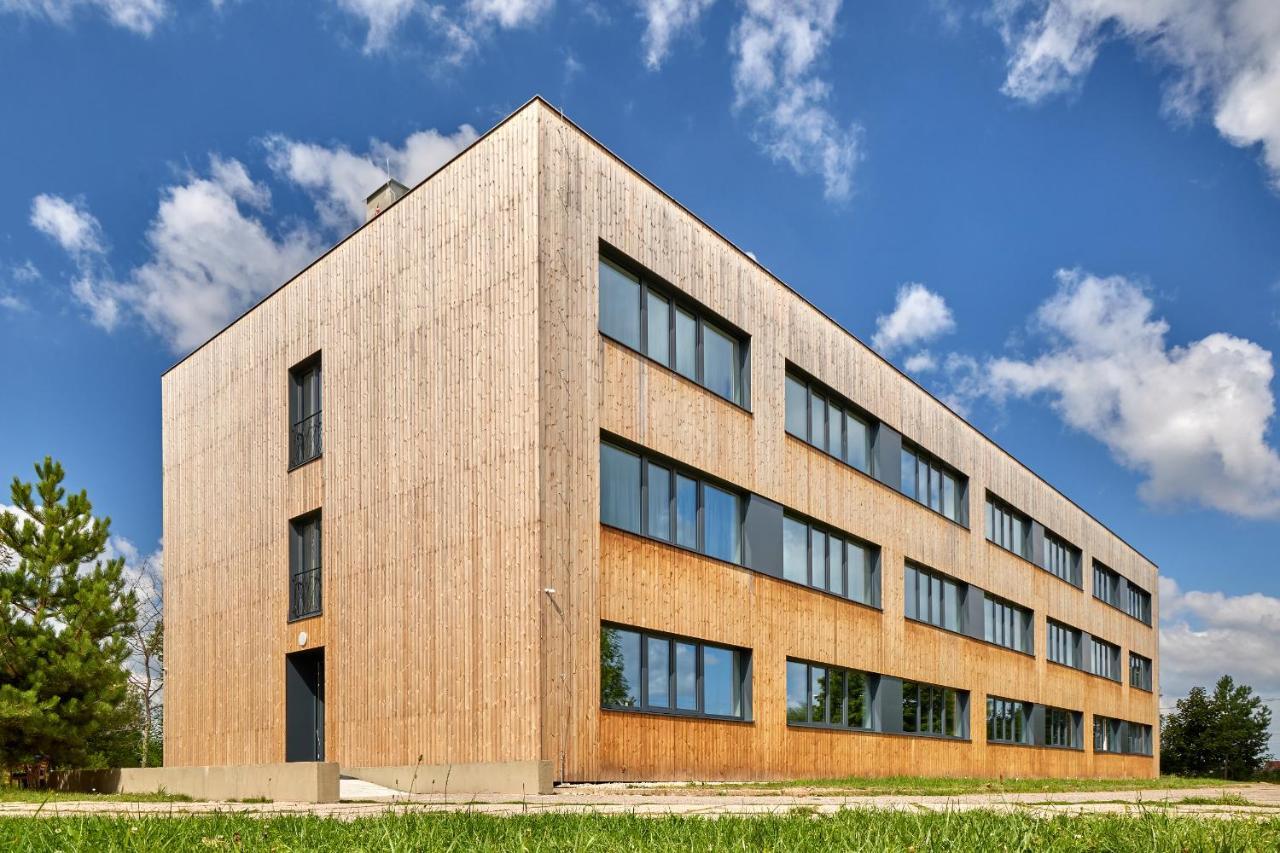 Hradec Králové Hotel Hertz מראה חיצוני תמונה