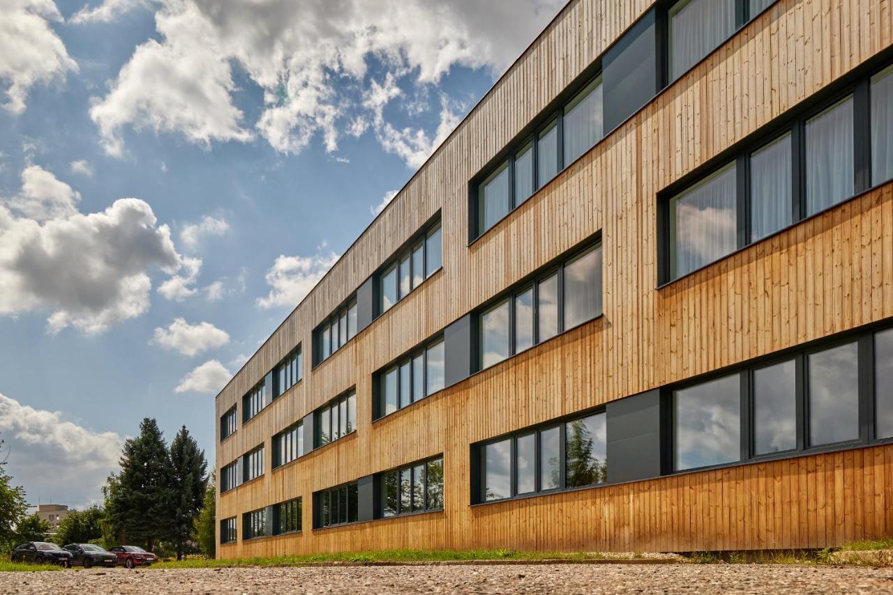 Hradec Králové Hotel Hertz מראה חיצוני תמונה